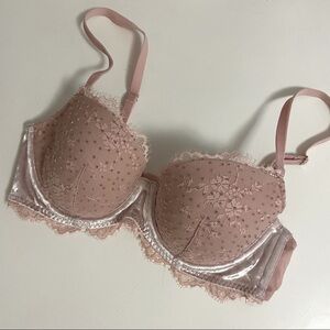 VS Bra
